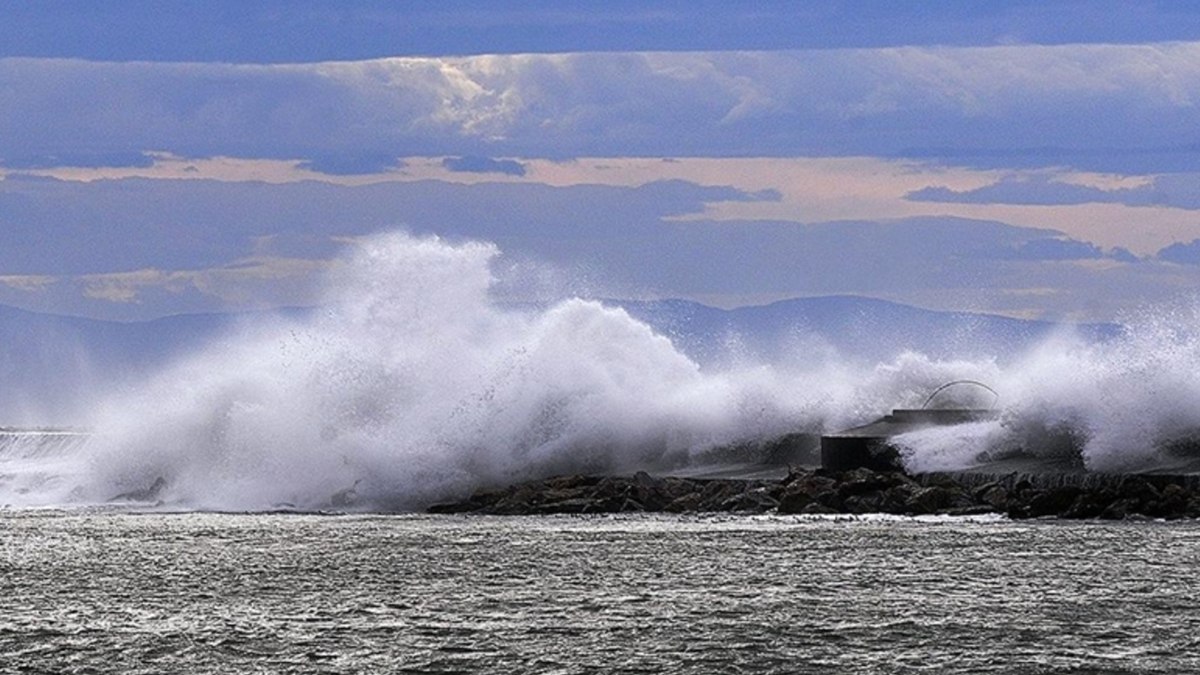 Meteoroloji’ye göre yarın Marmara Denizi’nde fırtına bekleniyor