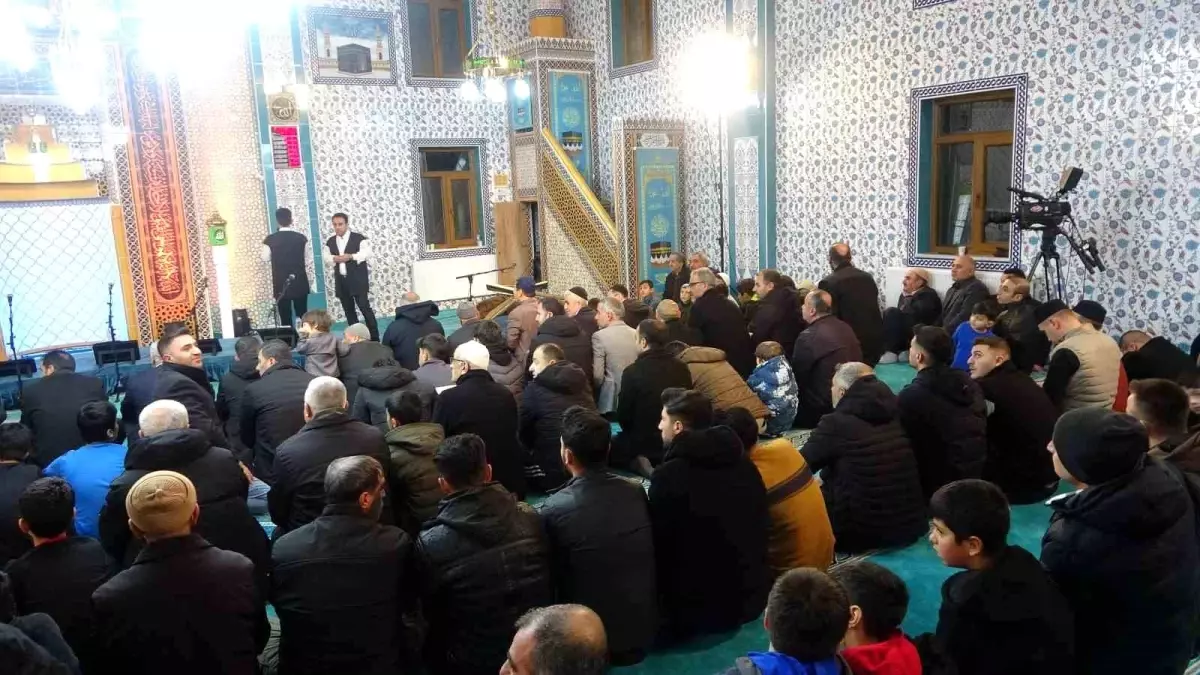 Bitlis’te Başhan Cami Açılışında Regaip Kandili Programı